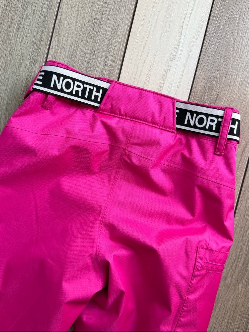 The North Face Girl's Freedom Insulated Snow Pants - Picture 8 of 10